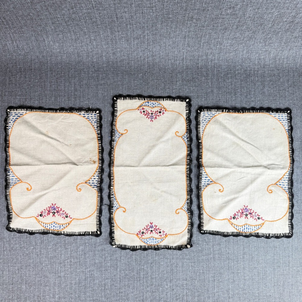 Vintage 3pc Hand Embroidered Vanity Set Linen Floral Lace Trim Cream